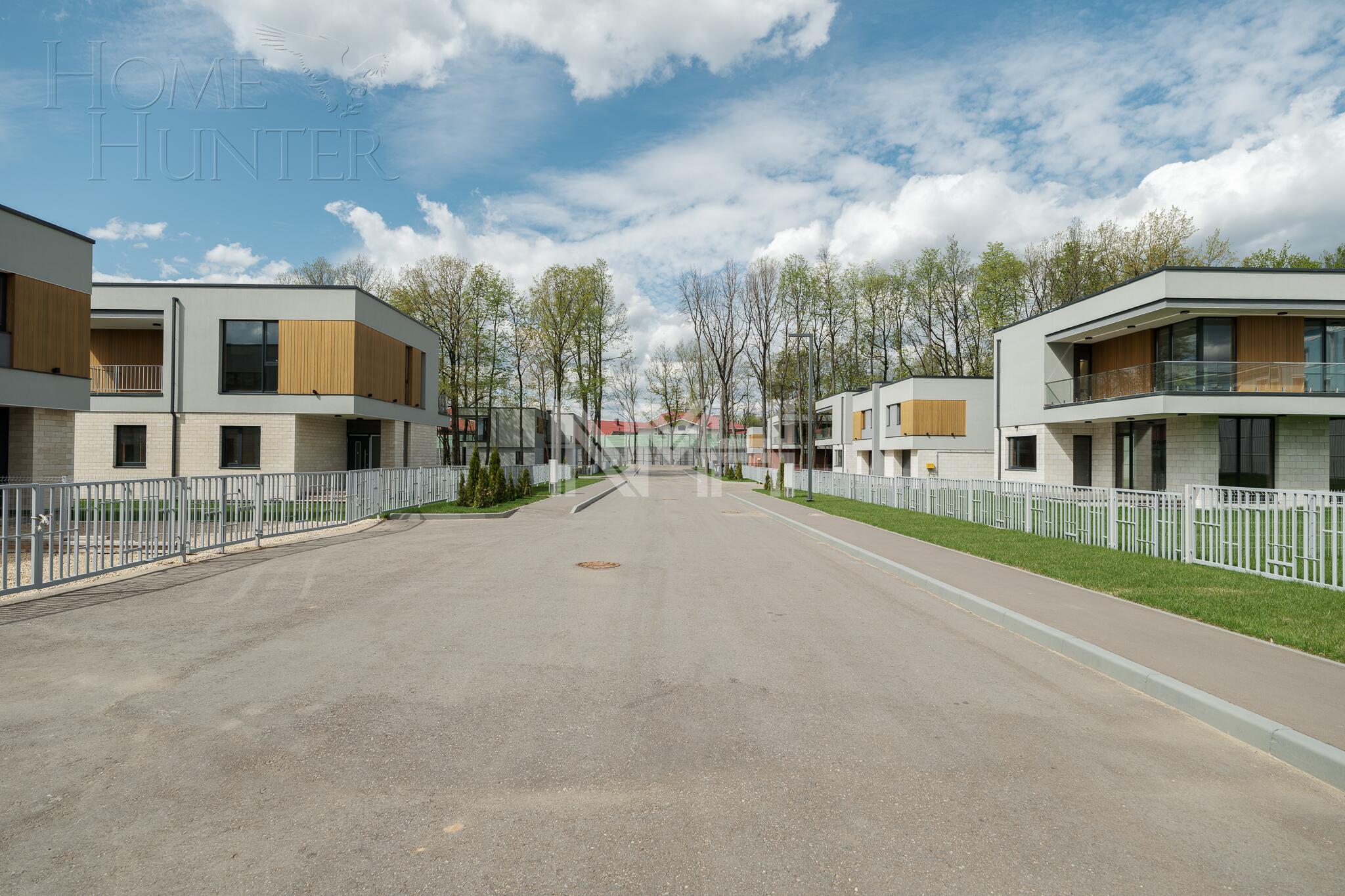 2-этажный коттедж 483.4 м² без отделки