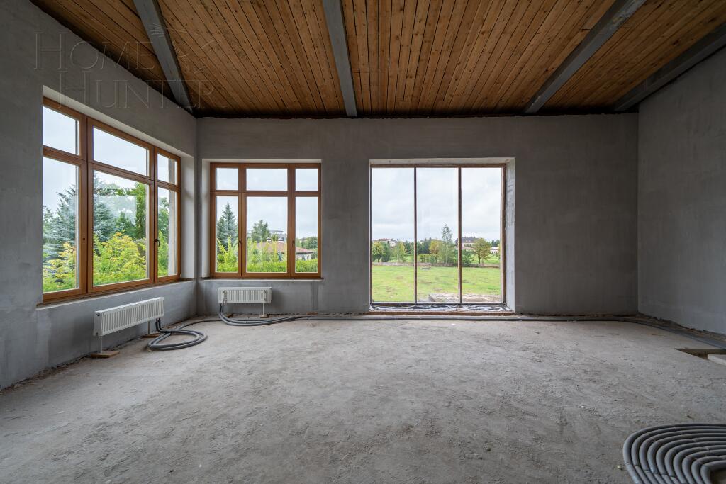 2-этажный коттедж 1 320 м² без отделки