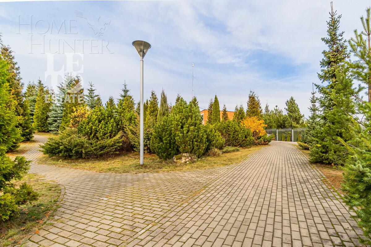 3-этажный коттедж 800 м² без отделки