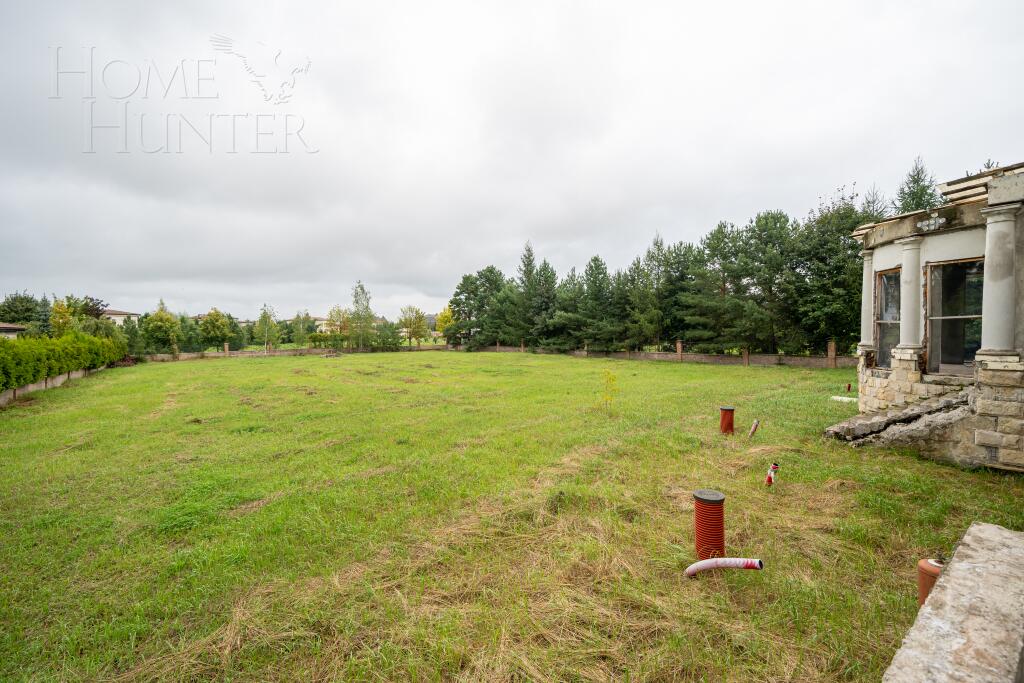 2-этажный коттедж 1 320 м² без отделки