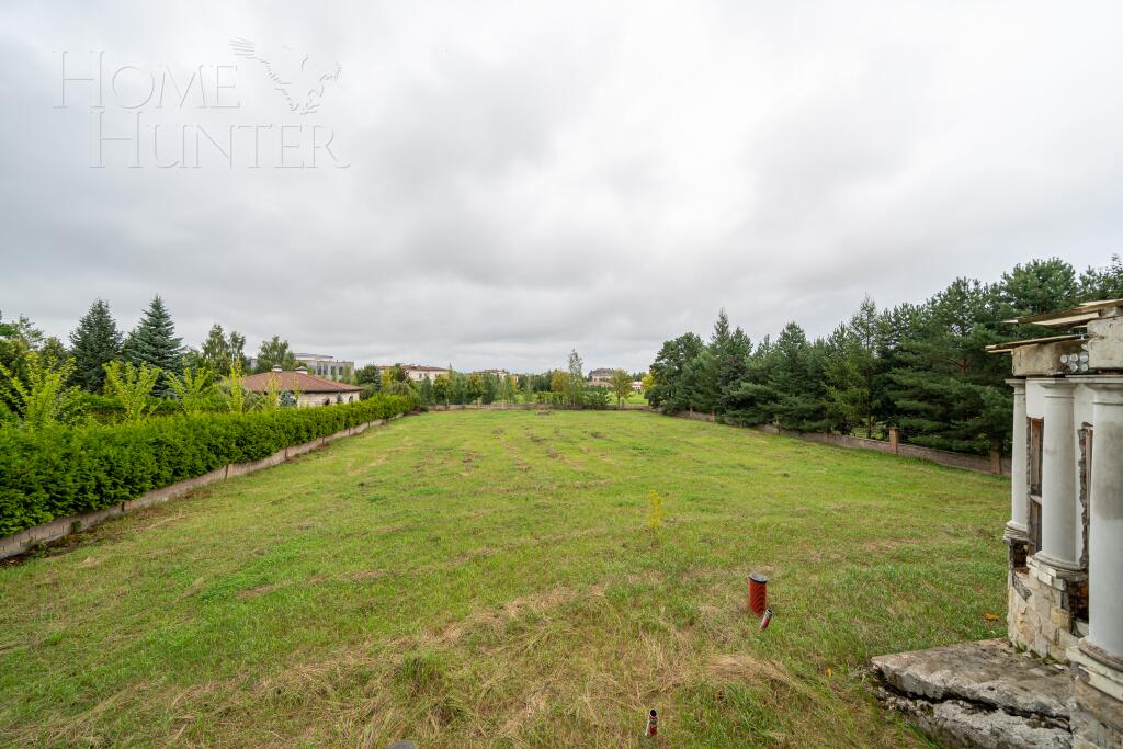 2-этажный коттедж 1 320 м² без отделки