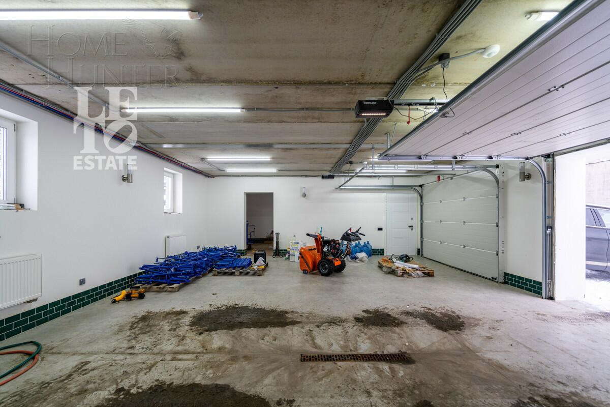 3-этажный коттедж 800 м² без отделки