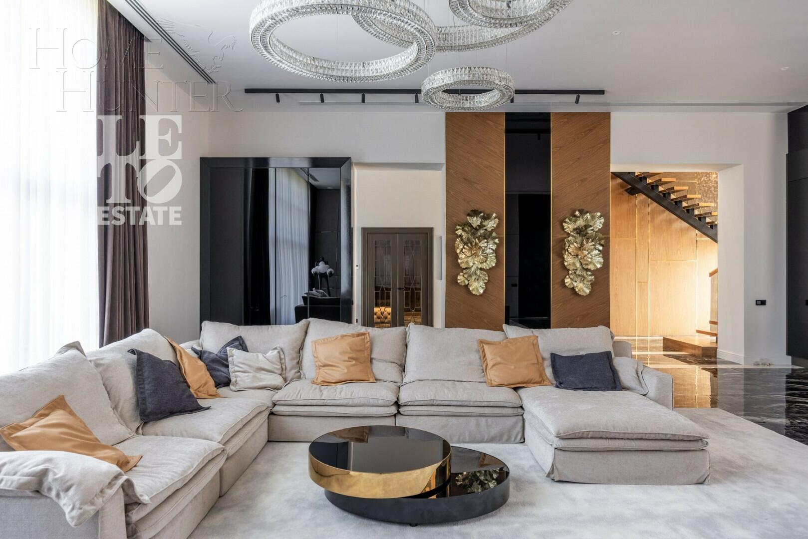 2-этажный коттедж 995 м² с отделкой