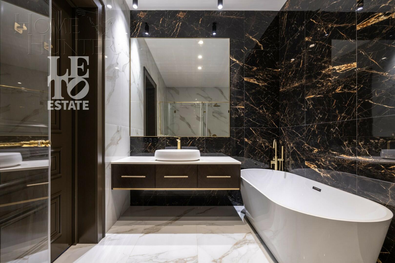 2-этажный коттедж 995 м² с отделкой