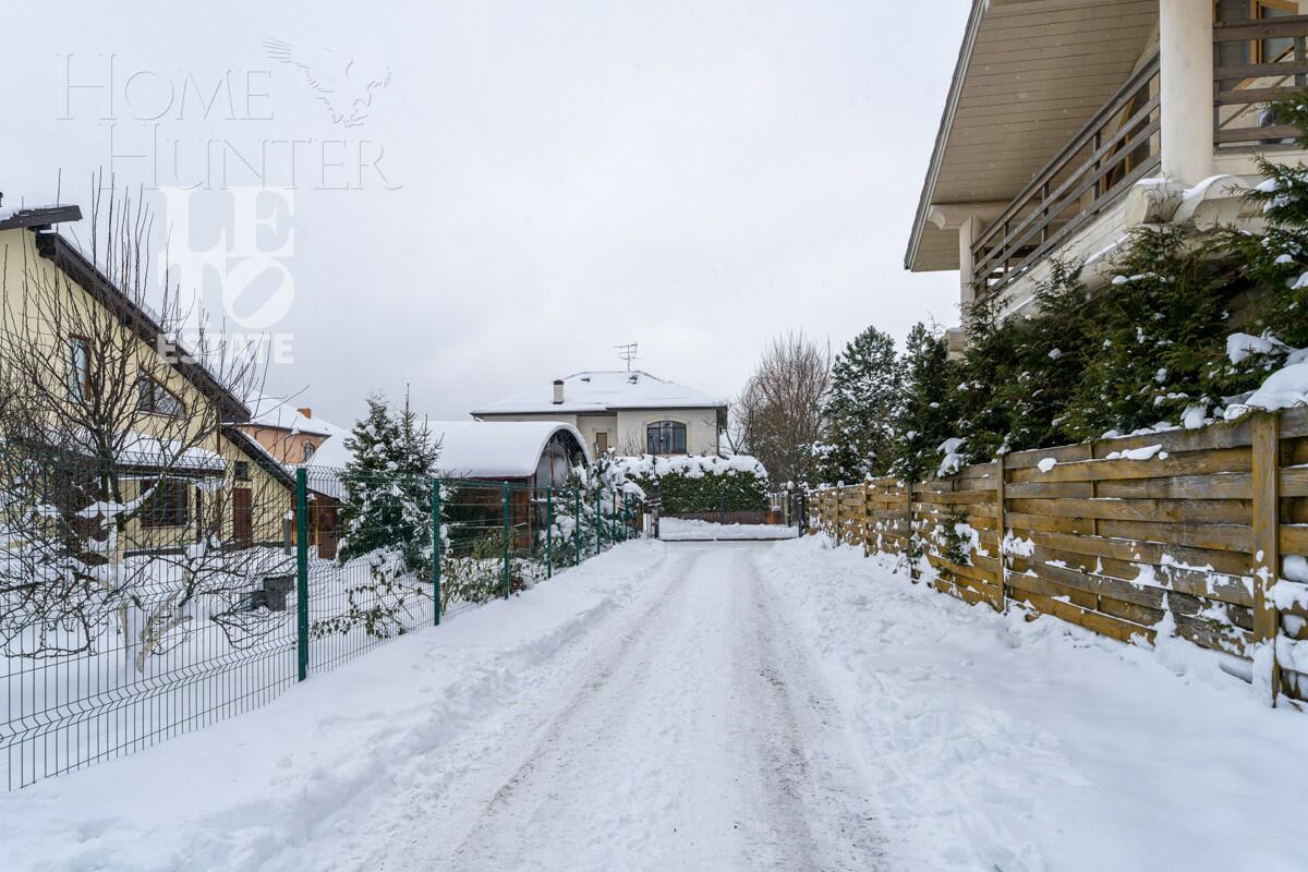 3-этажный коттедж 800 м² без отделки