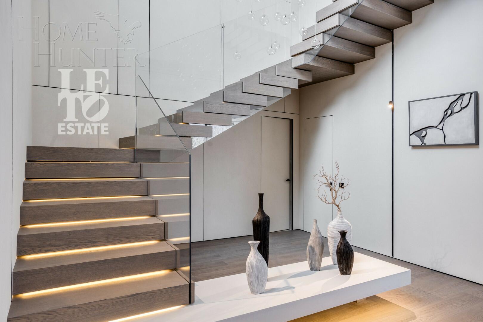 2-этажный коттедж 760 м² с отделкой