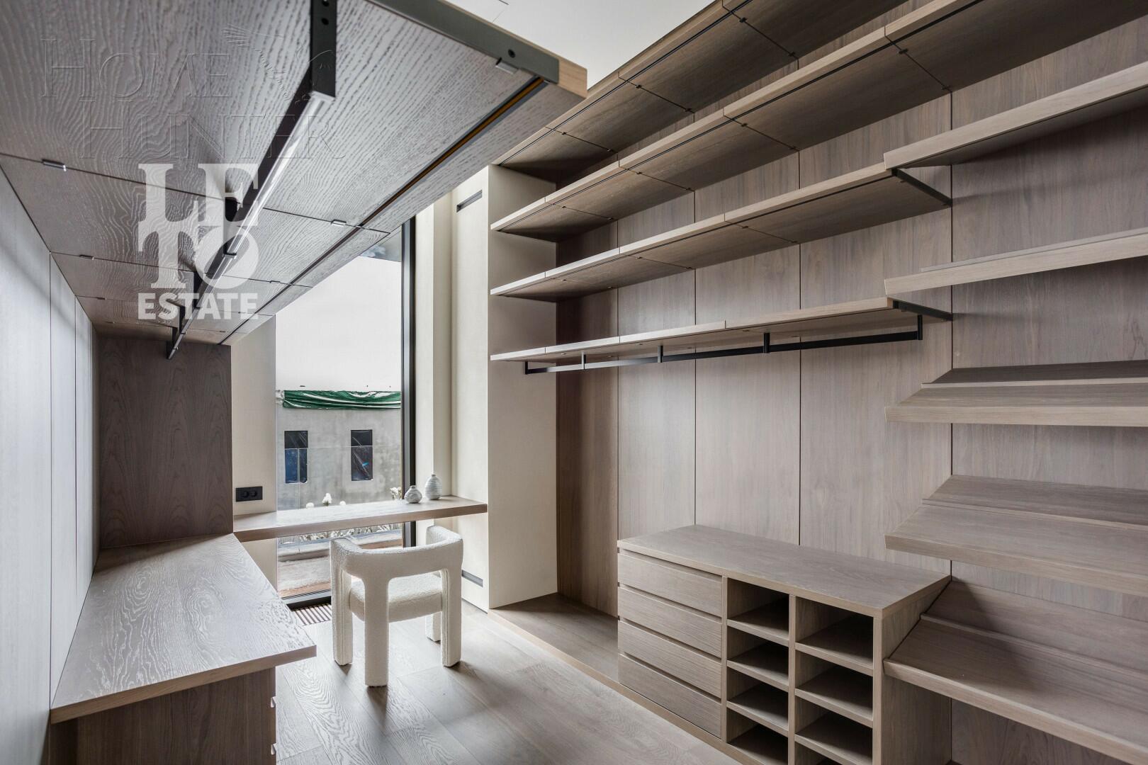 2-этажный коттедж 760 м² с отделкой