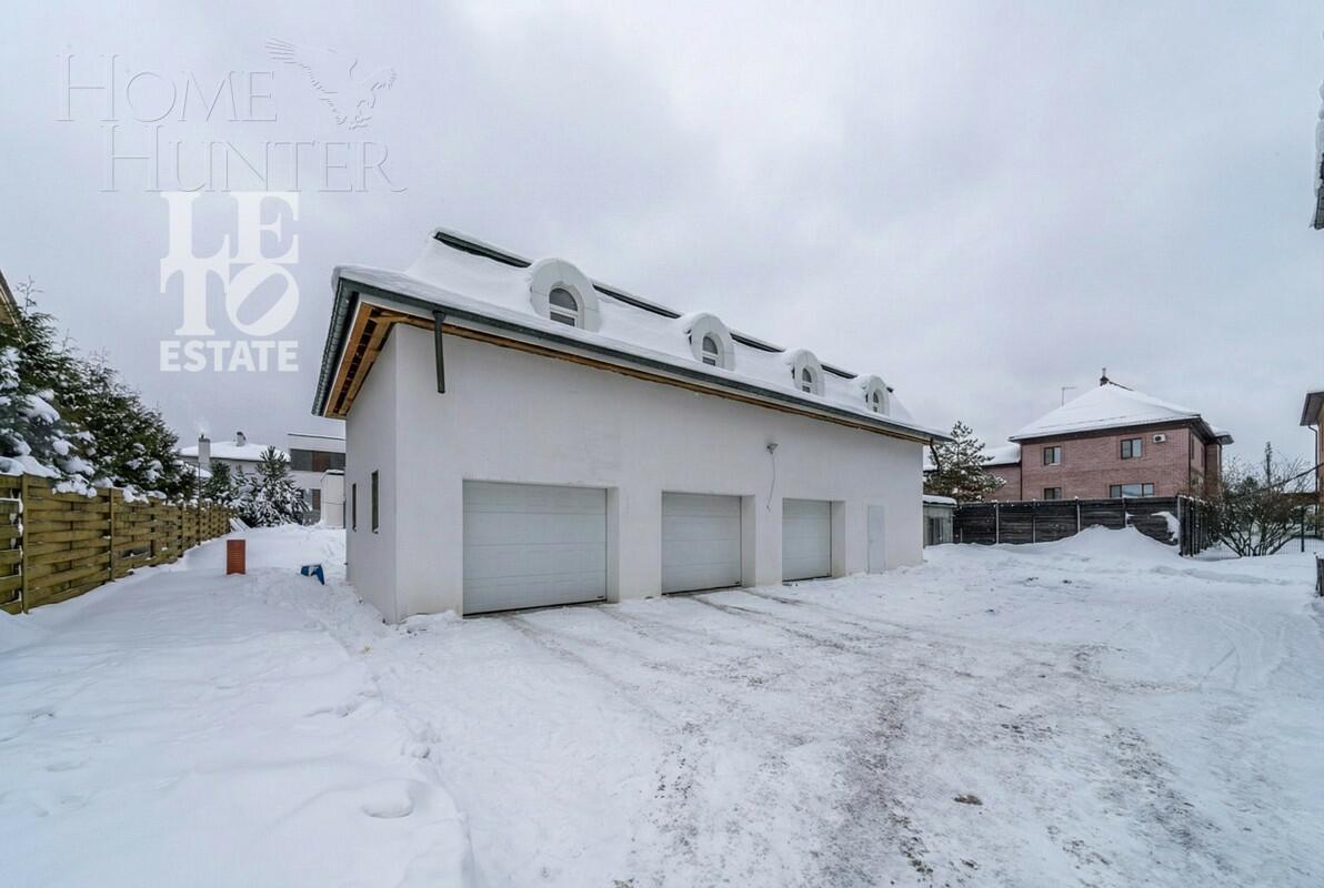 3-этажный коттедж 800 м² без отделки