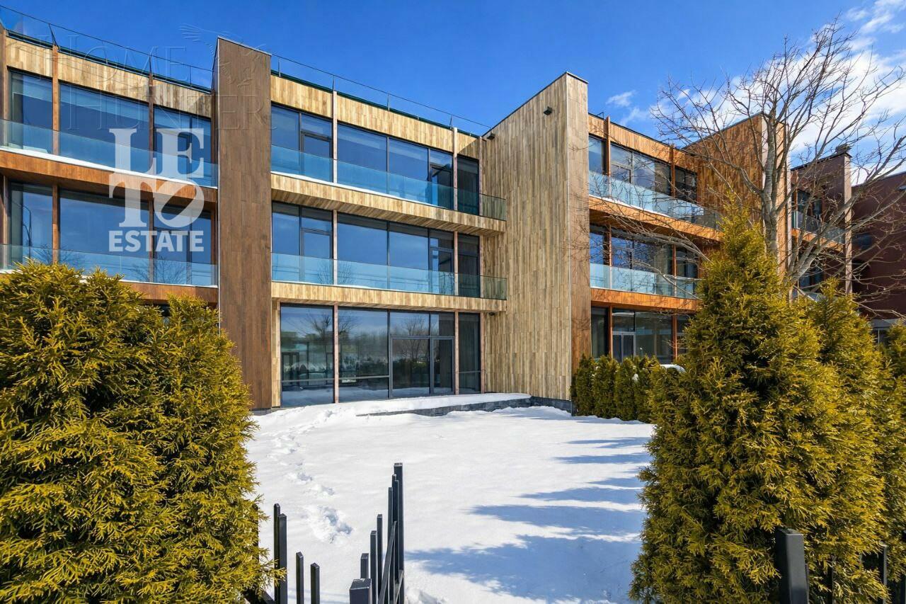 3-этажный таунхаус 168 м² без отделки