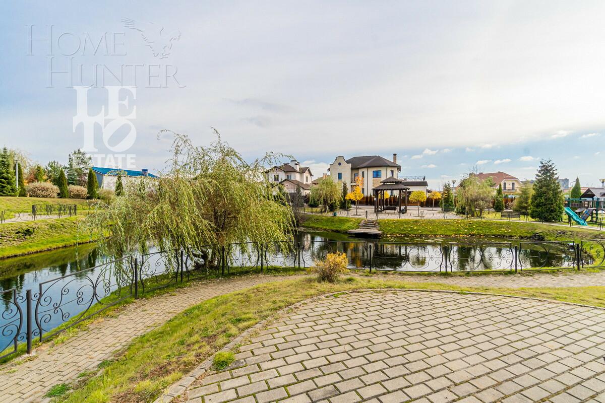 3-этажный коттедж 800 м² без отделки