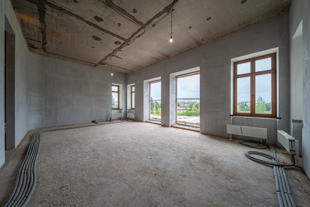 2-этажный коттедж 1 320 м² без отделки