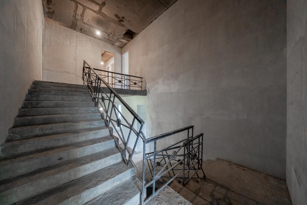 2-этажный коттедж 1 320 м² без отделки