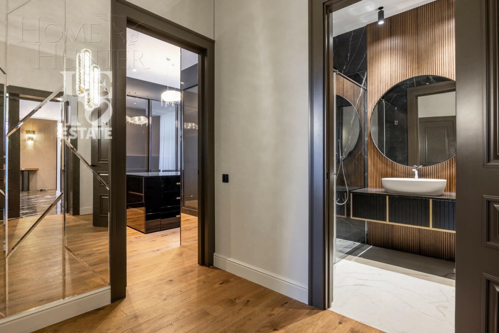 2-этажный коттедж 995 м² с отделкой