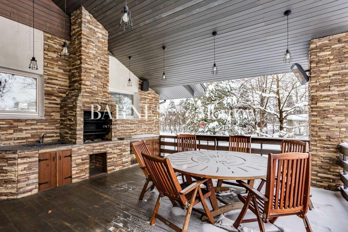 3-этажный коттедж 700 м² с отделкой