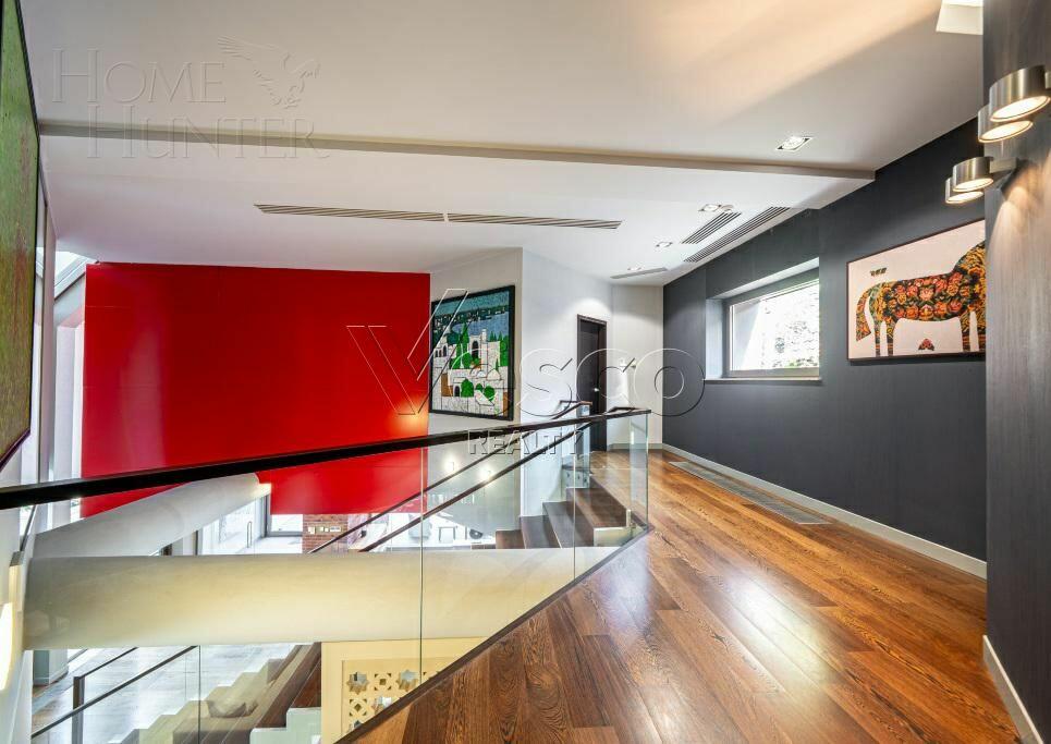 2-этажный коттедж 560 м² с отделкой