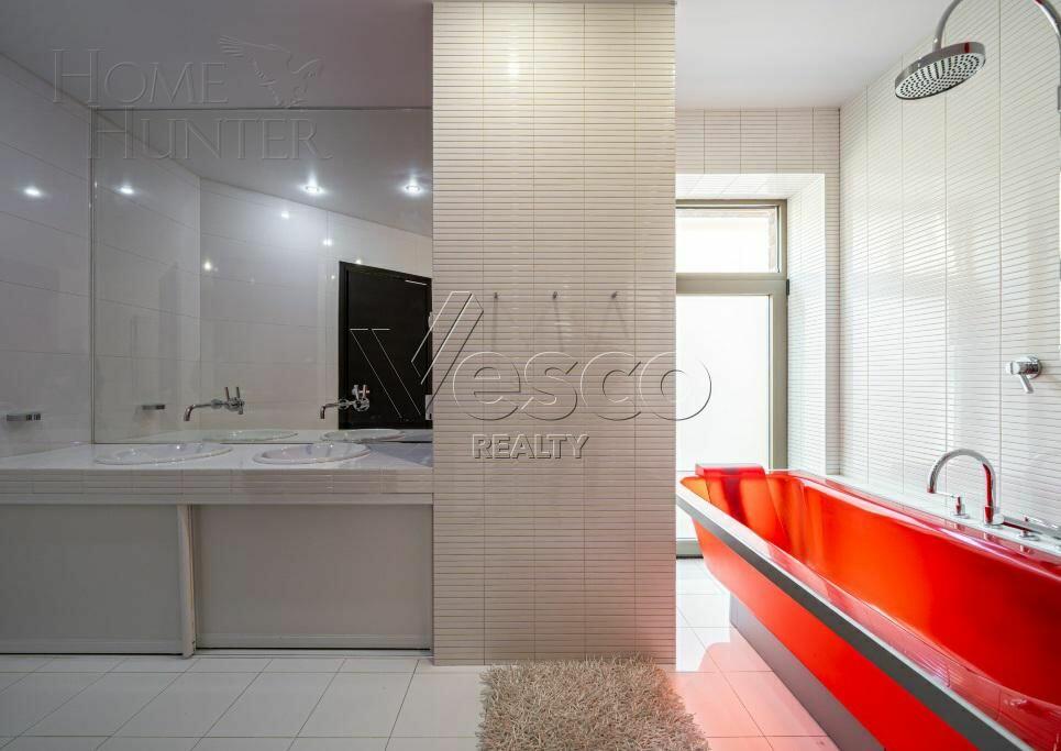 2-этажный коттедж 560 м² с отделкой