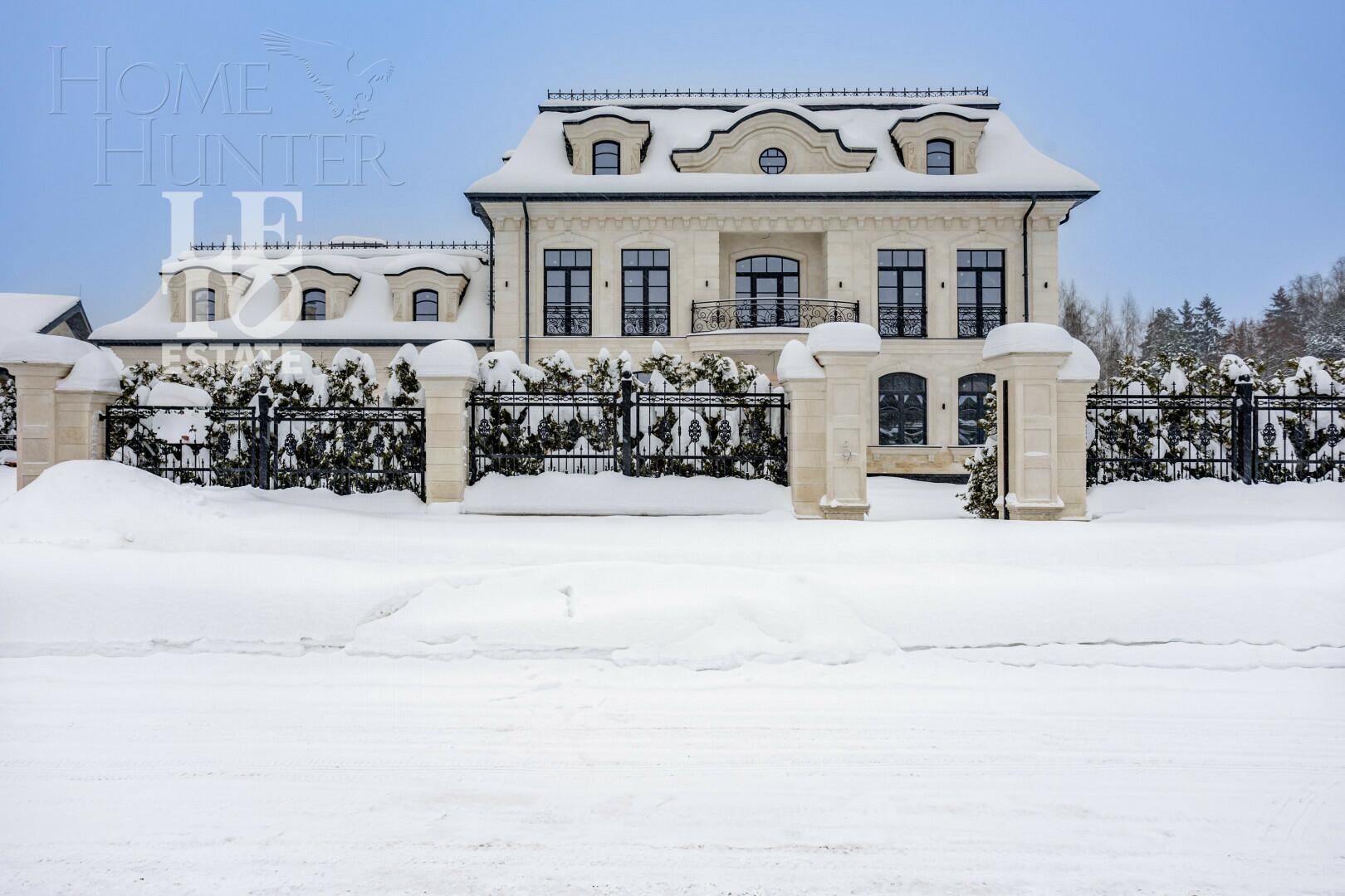 3-этажный коттедж 1 000 м² без отделки