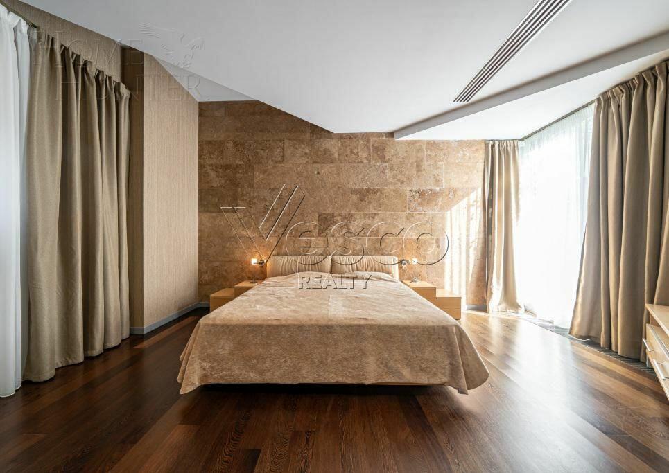 2-этажный коттедж 560 м² с отделкой