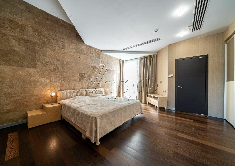 2-этажный коттедж 560 м² с отделкой