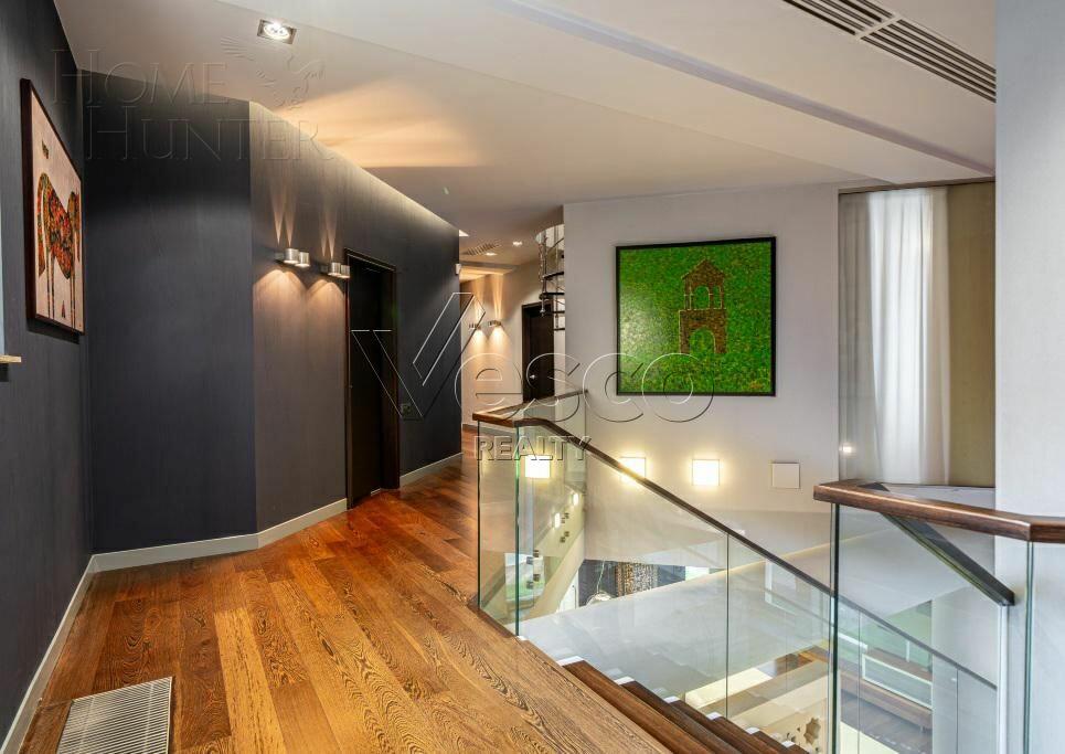 2-этажный коттедж 560 м² с отделкой