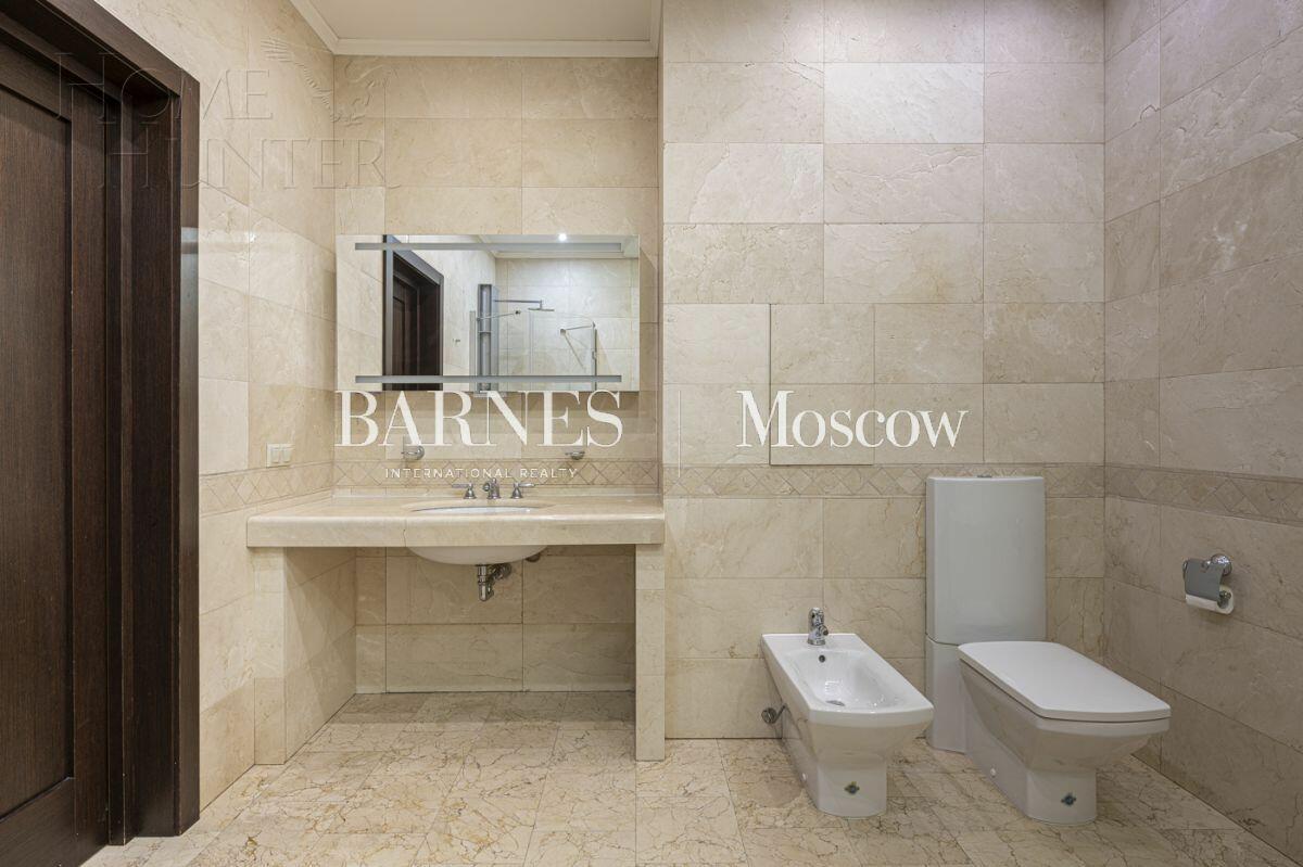 3-КОМН. КВАРТИРА С ОТДЕЛКОЙ 179.6 М² НА 3 ЭТАЖЕ