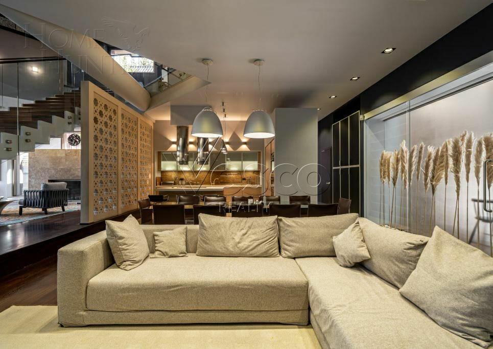 2-этажный коттедж 560 м² с отделкой