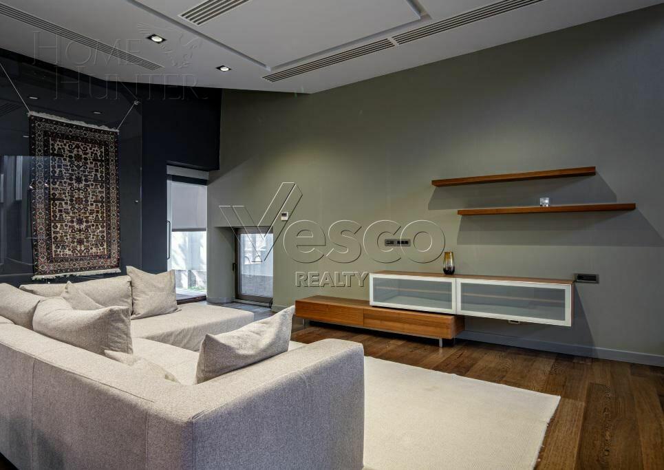 2-этажный коттедж 560 м² с отделкой