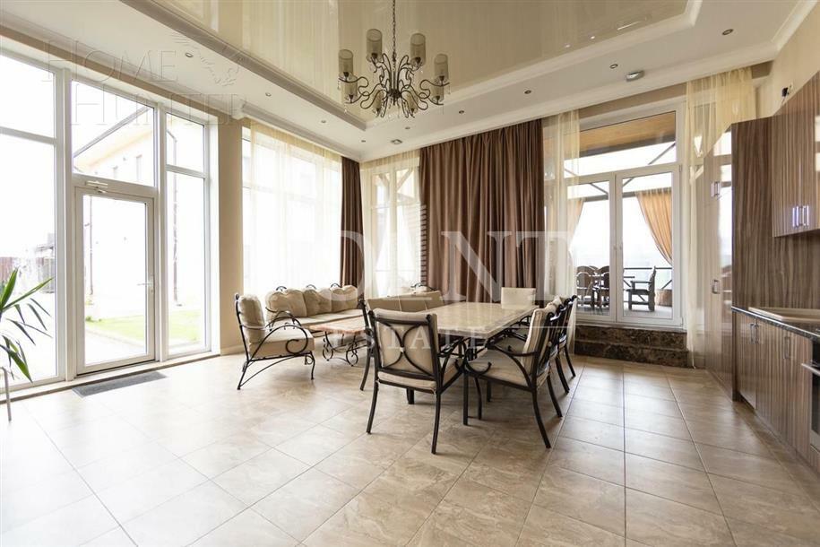 КОТТЕДЖ 320 м² без отделки