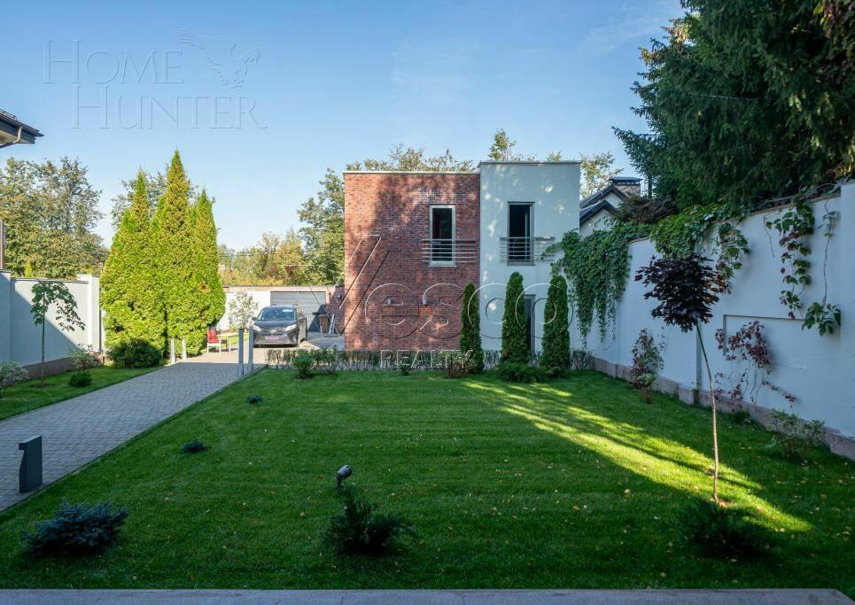 2-этажный коттедж 560 м² с отделкой