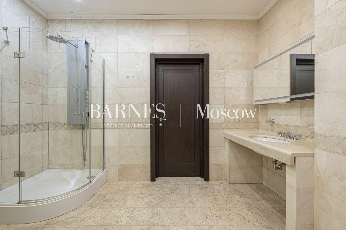 3-КОМН. КВАРТИРА С ОТДЕЛКОЙ 179.6 М² НА 3 ЭТАЖЕ