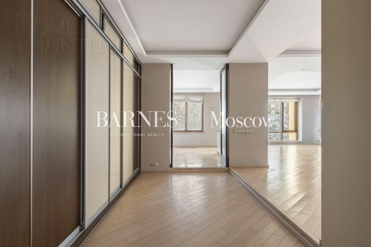 3-КОМН. КВАРТИРА С ОТДЕЛКОЙ 179.6 М² НА 3 ЭТАЖЕ