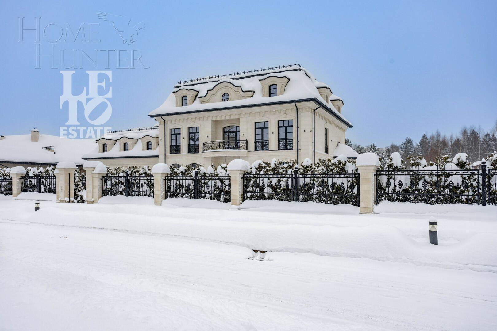 3-этажный коттедж 1 000 м² без отделки