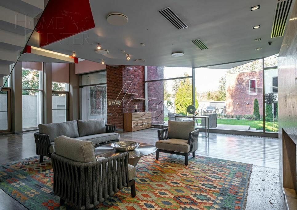 2-этажный коттедж 560 м² с отделкой