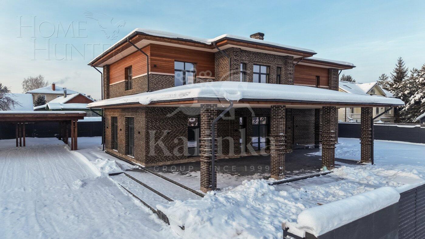 2-этажный коттедж 350 м² с отделкой