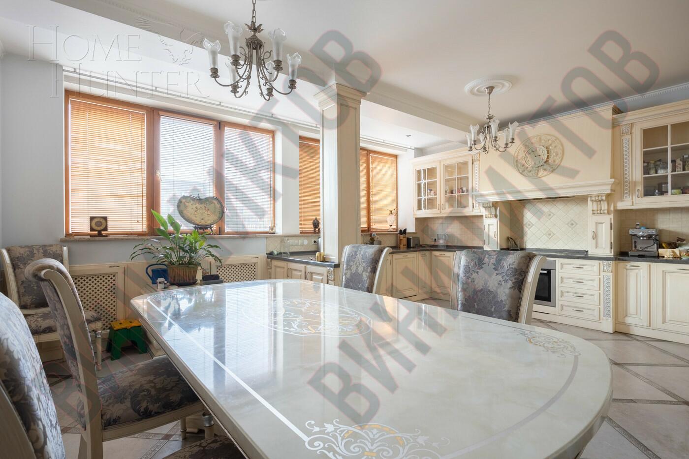 8-КОМН. КВАРТИРА С ОТДЕЛКОЙ 275.3 М² НА 9 ЭТАЖЕ