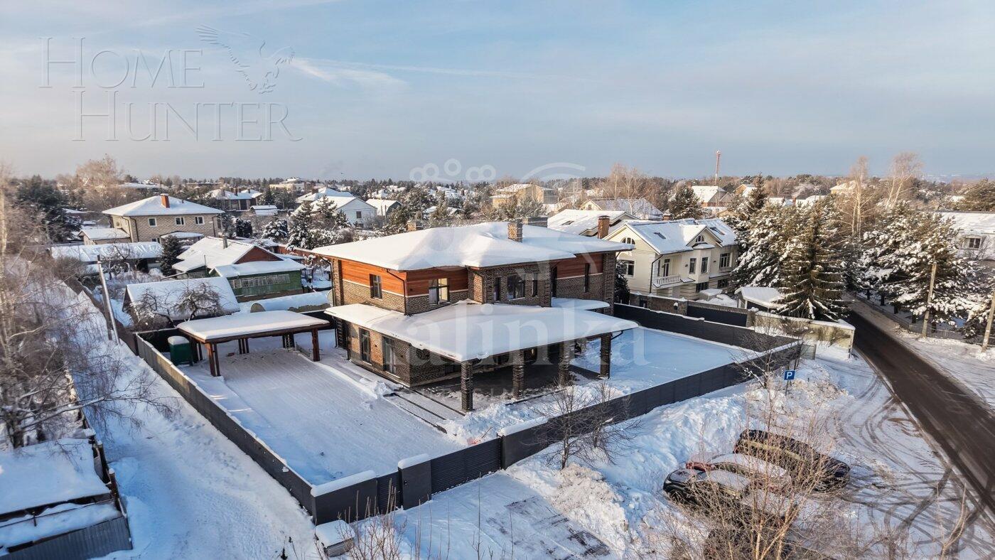 2-этажный коттедж 350 м² с отделкой