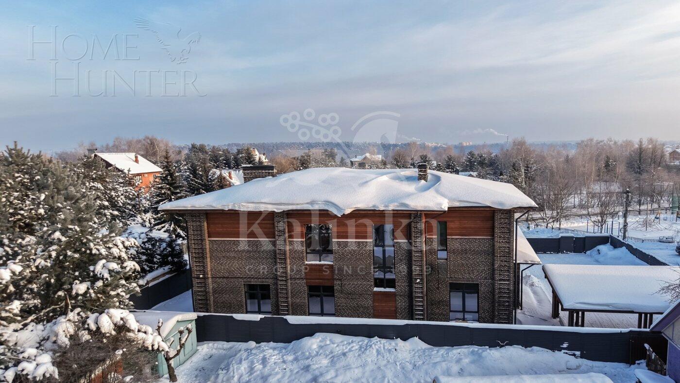 2-этажный коттедж 350 м² с отделкой