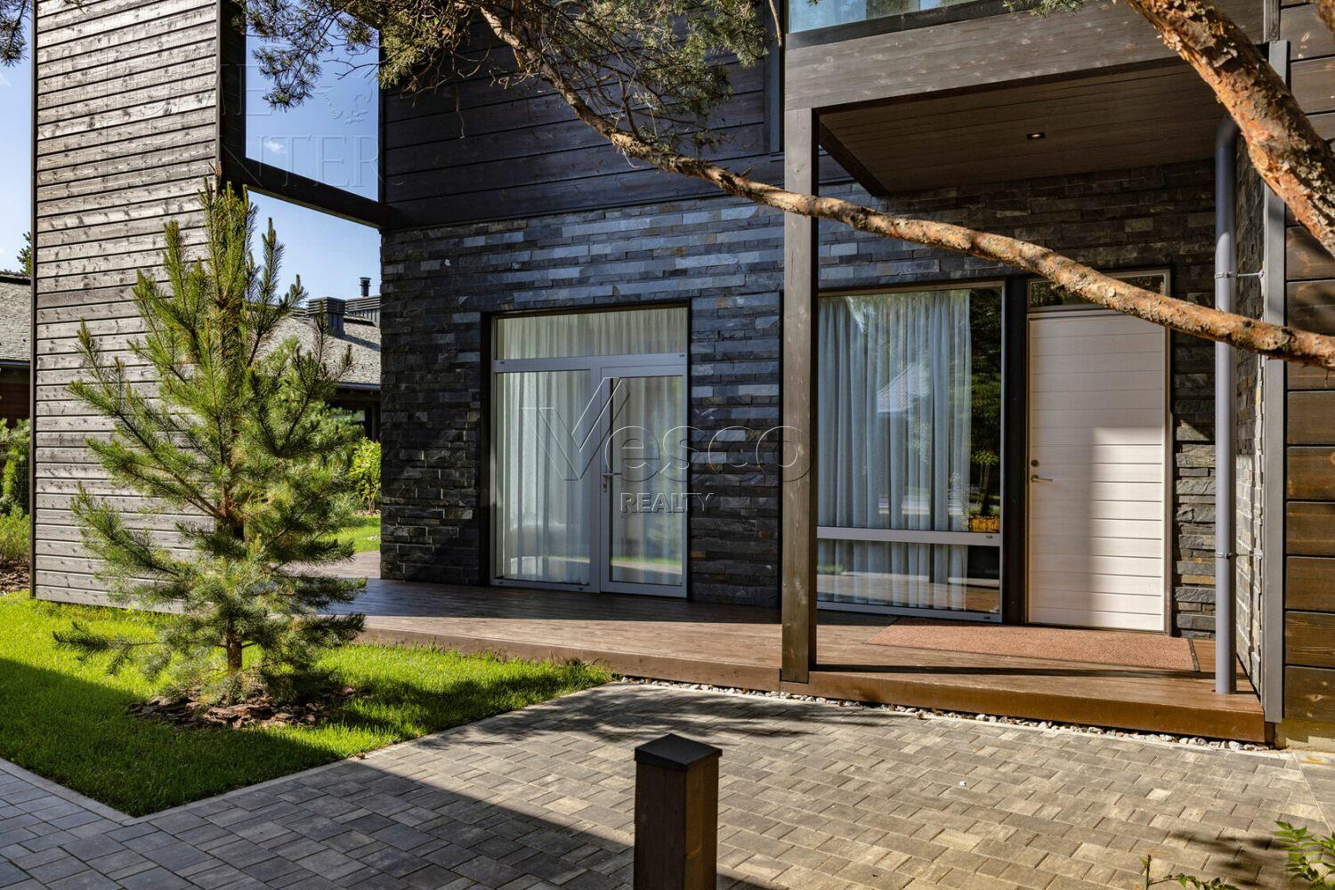 2-этажный коттедж 554 м² с отделкой