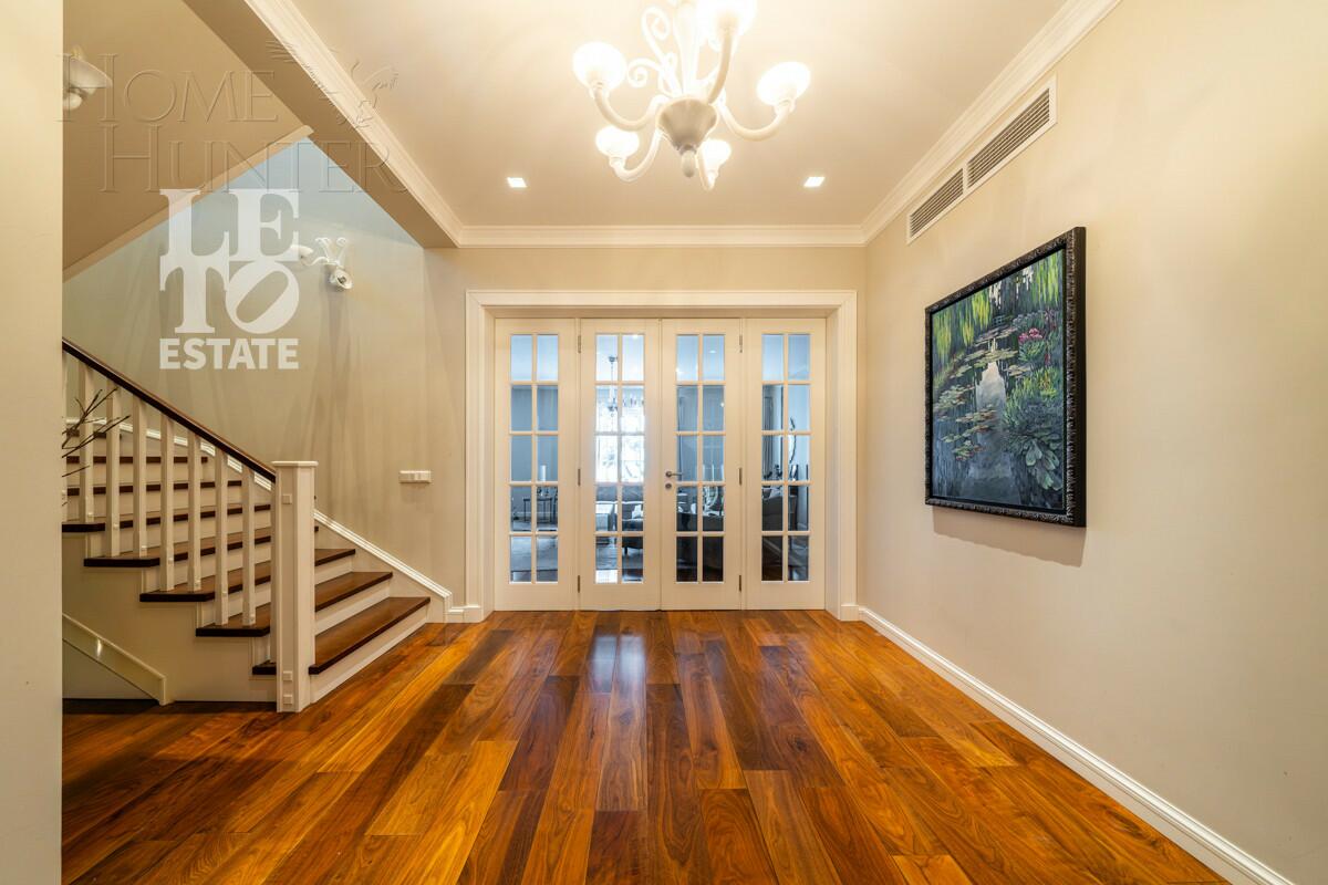 2-этажный коттедж 530 м² с отделкой