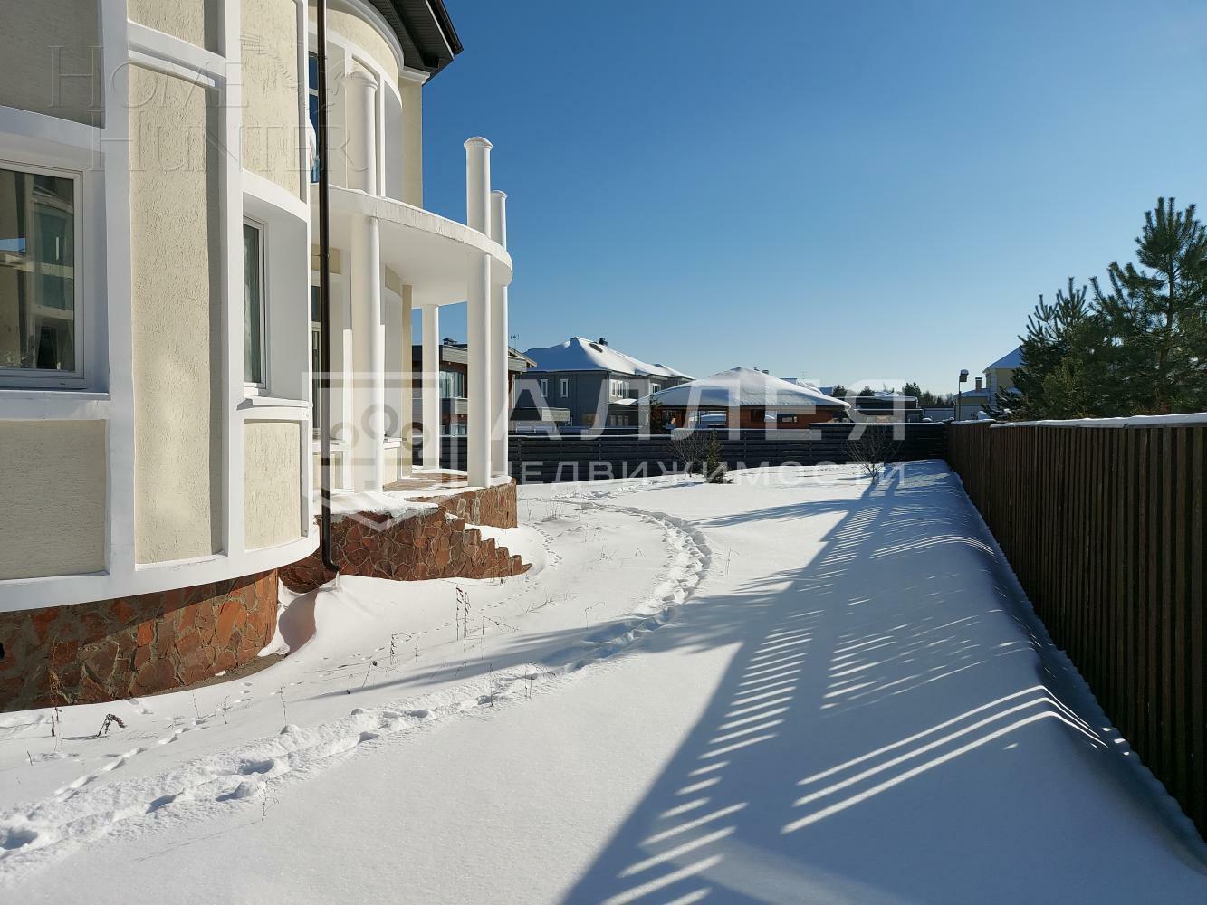 2-этажный коттедж 300 м² без отделки