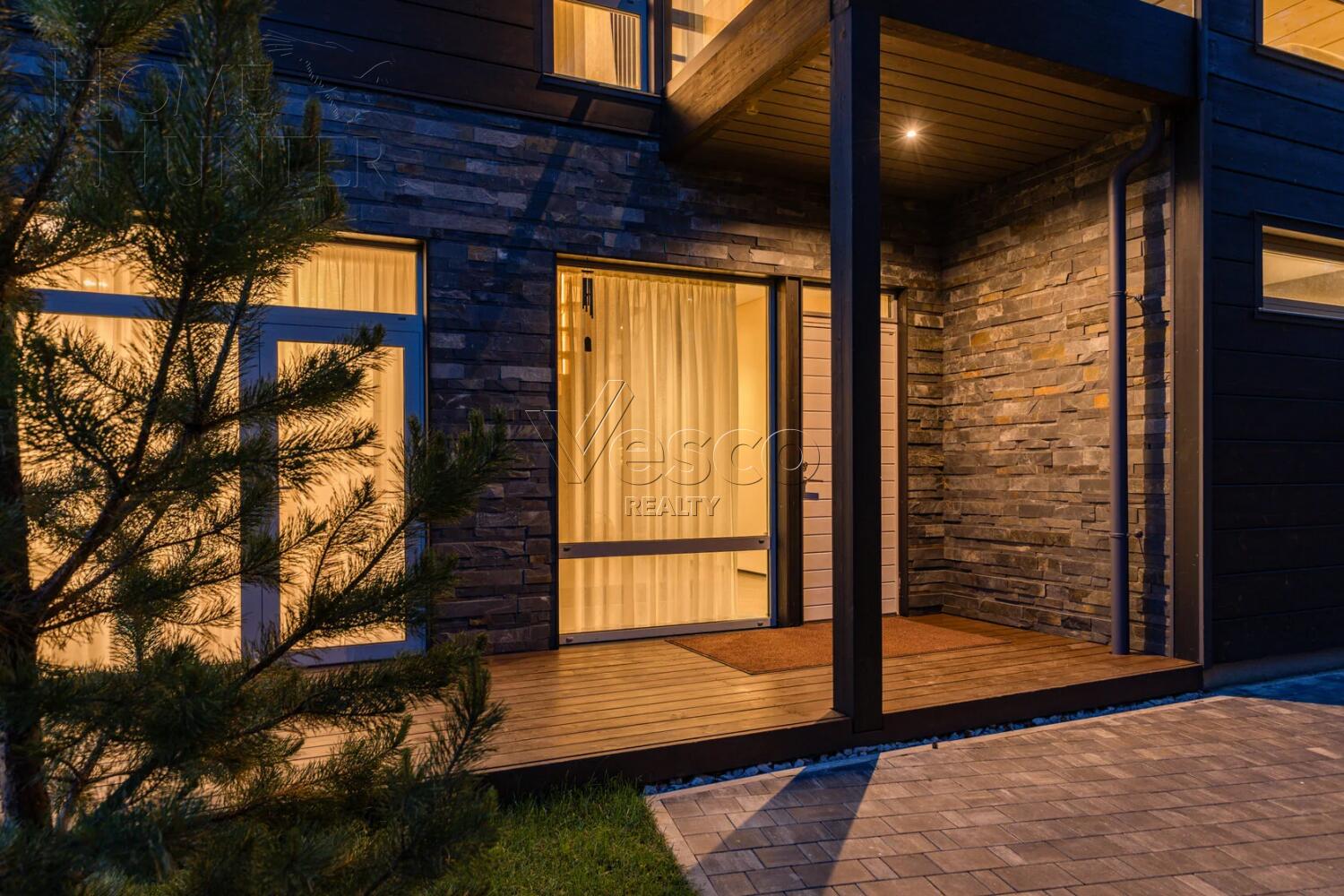 2-этажный коттедж 554 м² с отделкой