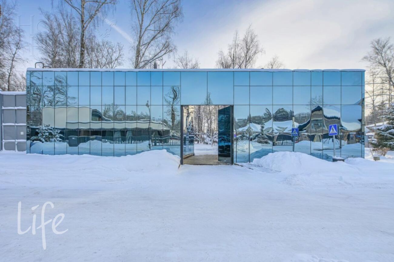 2-этажный коттедж 2 000 м² без отделки