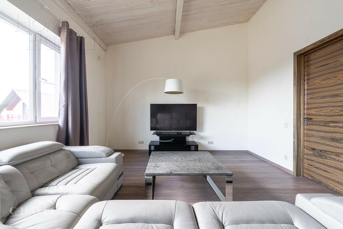 3-этажный таунхаус 600 м² с отделкой