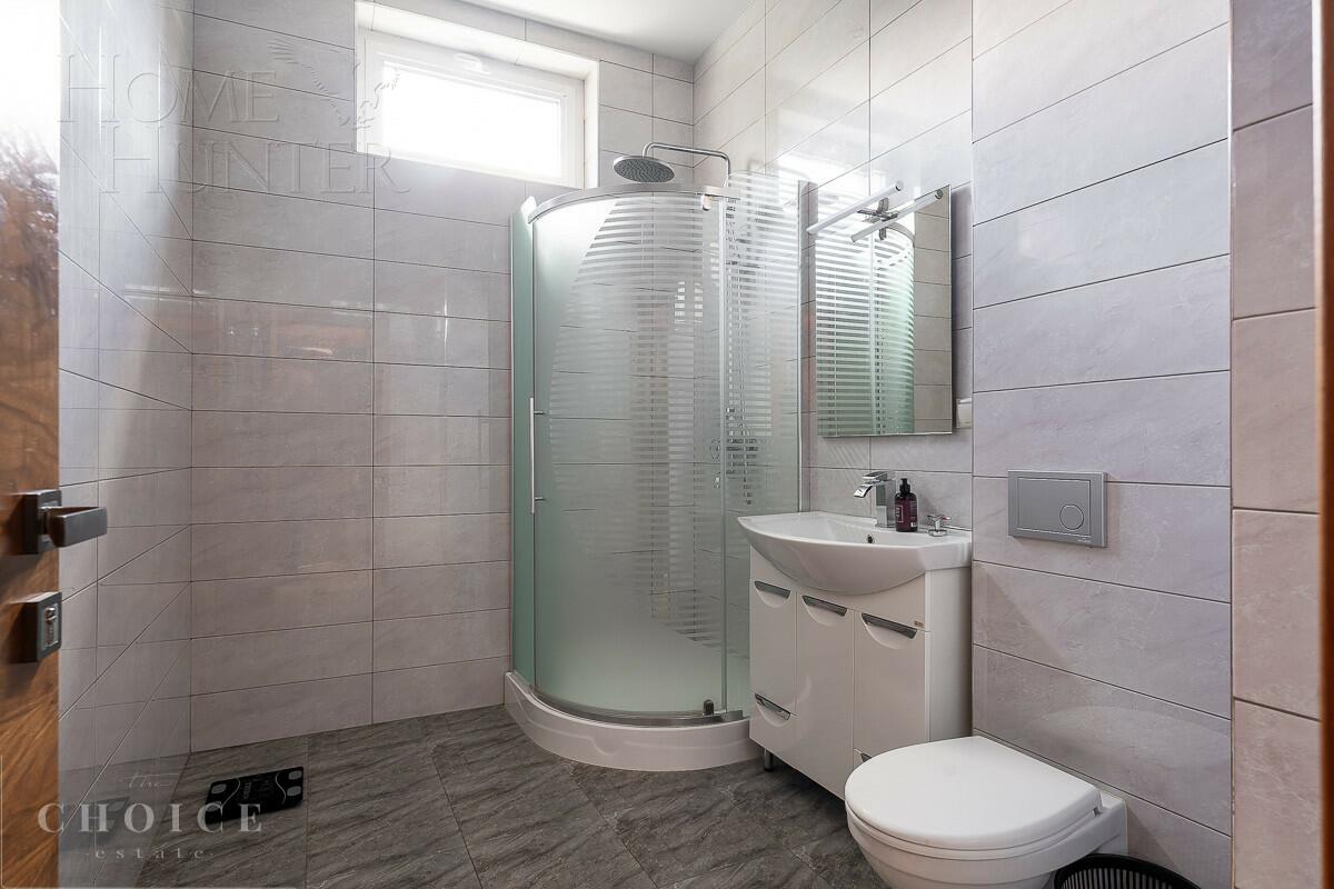 3-этажный таунхаус 600 м² с отделкой