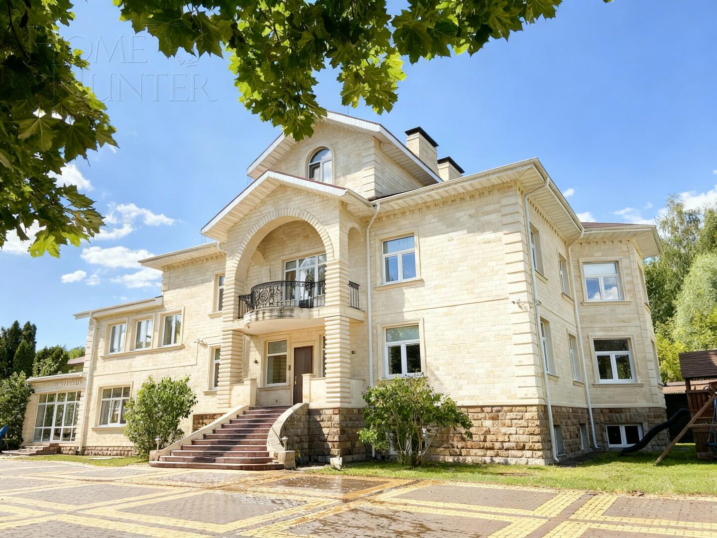 2-этажный коттедж 1 107 м² с отделкой