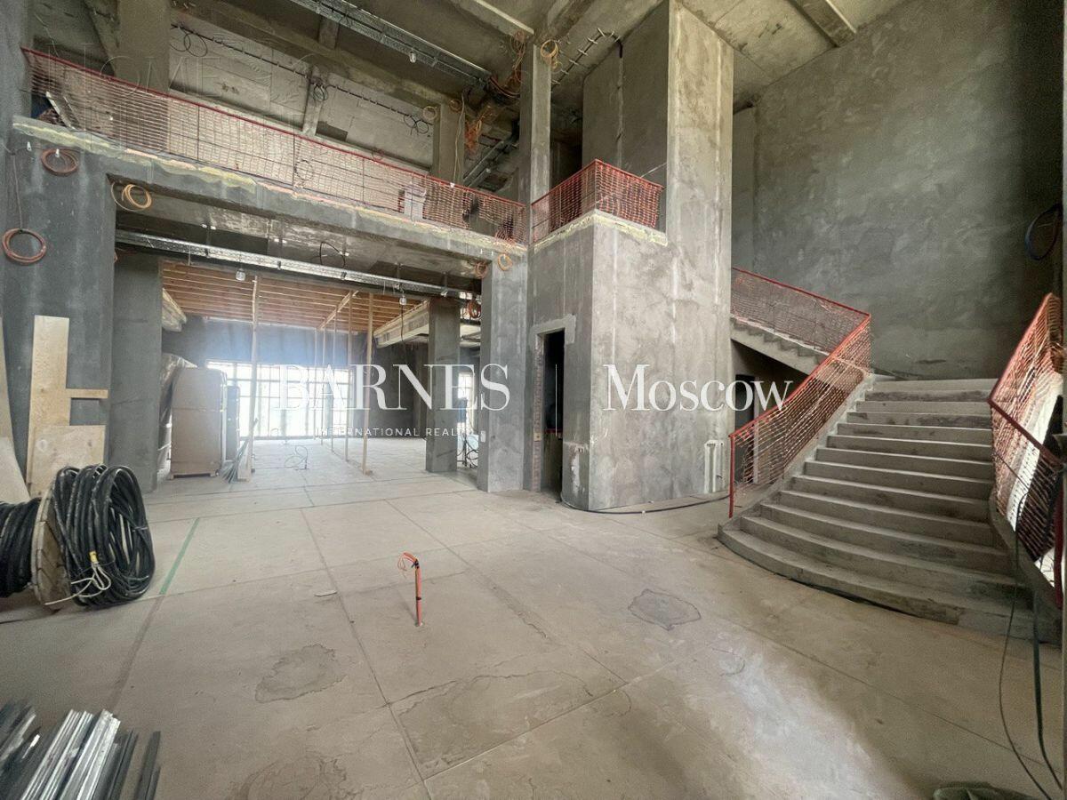 2-этажный коттедж 3 600 м² без отделки