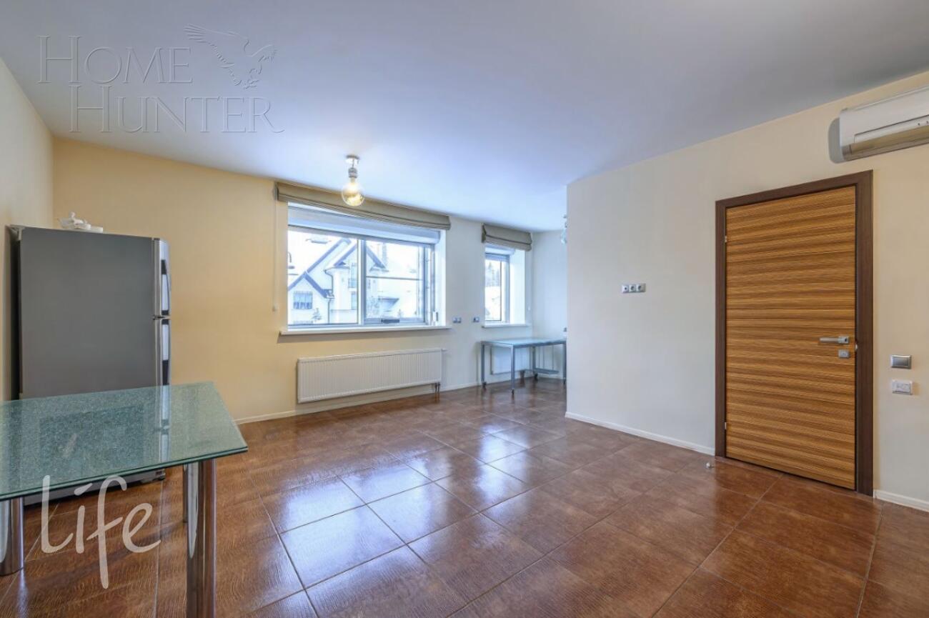 2-этажный коттедж 2 000 м² без отделки