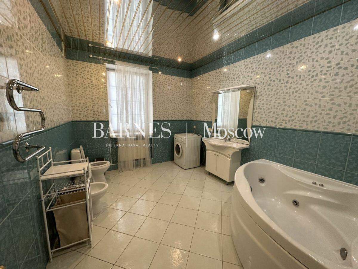 2-этажный коттедж 450 м² с отделкой