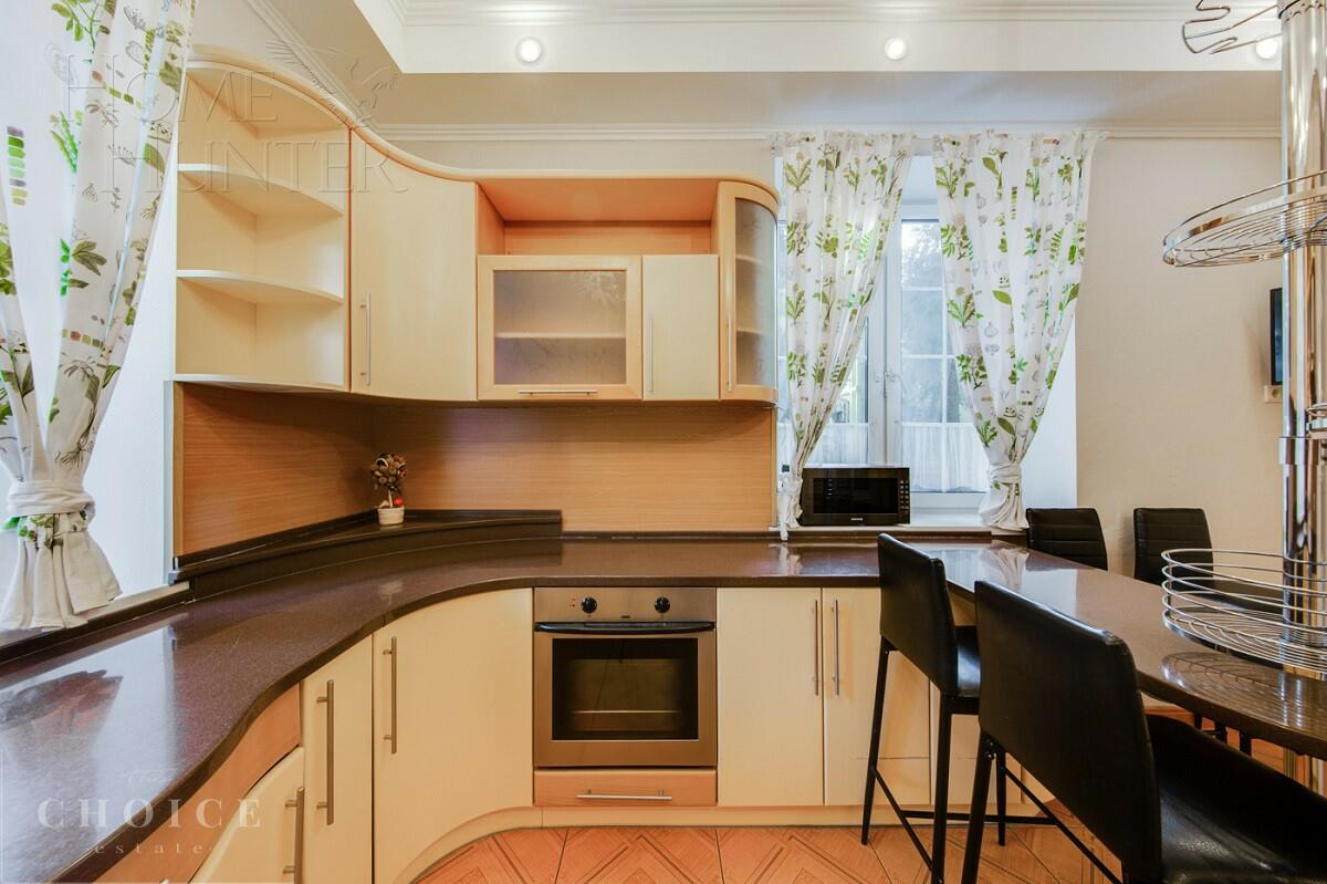 2-этажный коттедж 450 м² с отделкой