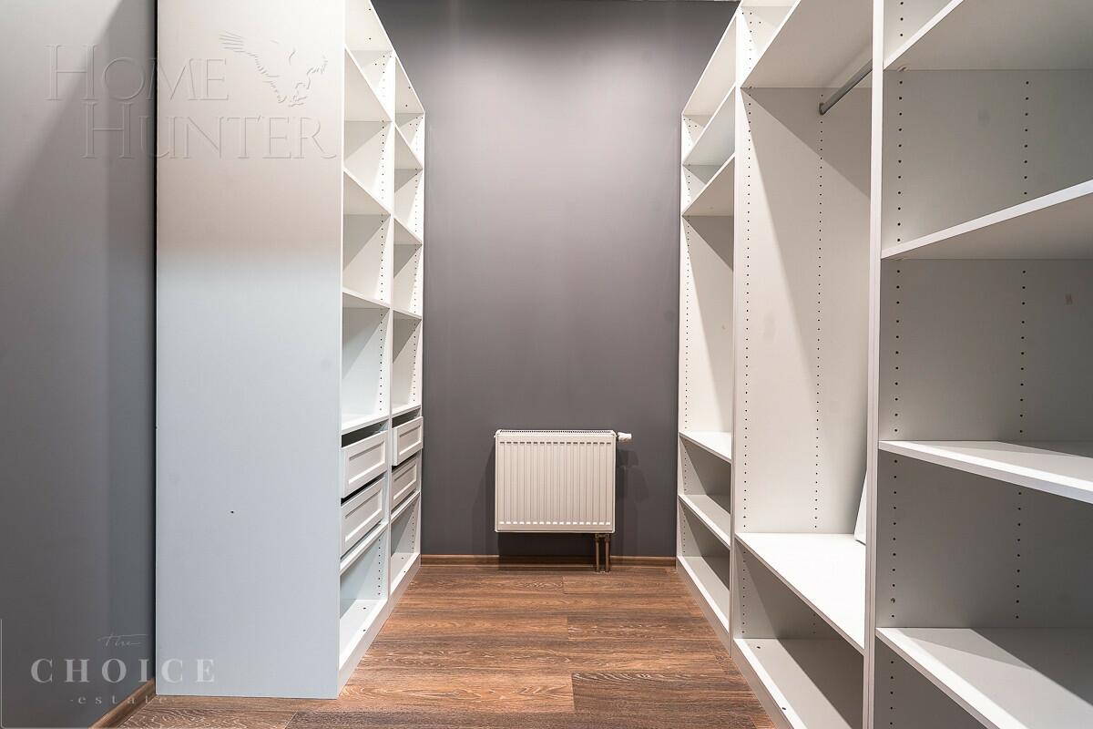 3-этажный таунхаус 600 м² с отделкой